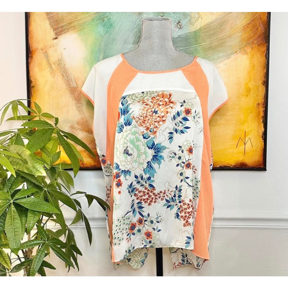 Romeo & Juliet Couture Tops - Romeo & Juliet Couture Sheer floral medium blouse chrysanthemum print top